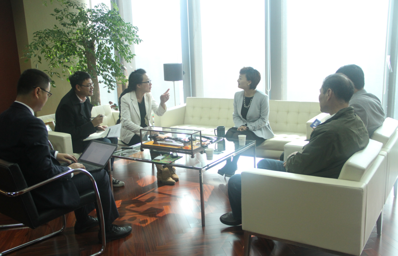 南都物業(yè)董事長(zhǎng)韓芳女士接受西湖區(qū)物業(yè)管理協(xié)會(huì)專訪